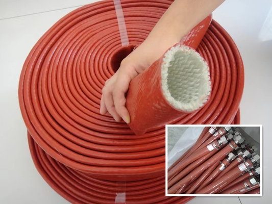 Ντυμένη μόνωση θερμότητας Sleeving φίμπεργκλας σιλικόνης αντίστασης φλογών λάστιχο